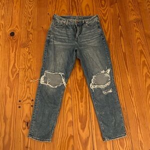 Women’s American Eagle Ripped Jeans